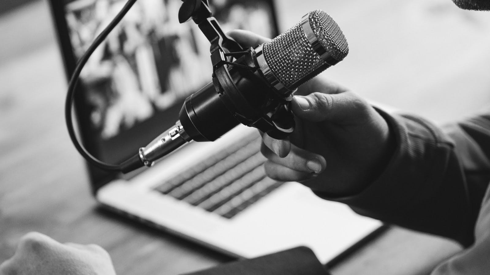 How to Nurture the Intimate Nature of Podcasts With Your Audience