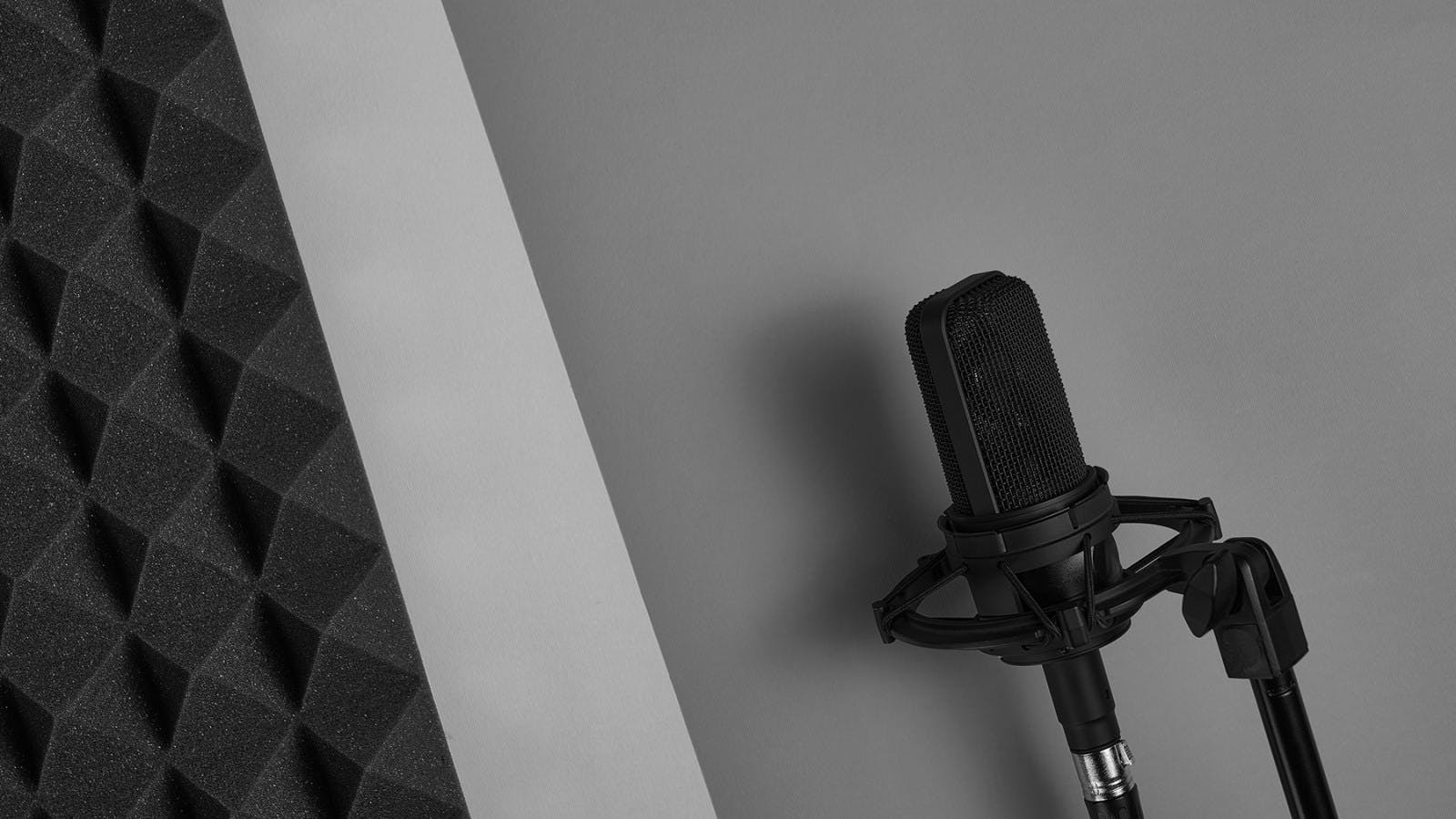 Five Steps To Soundproof Your Room for Podcasting